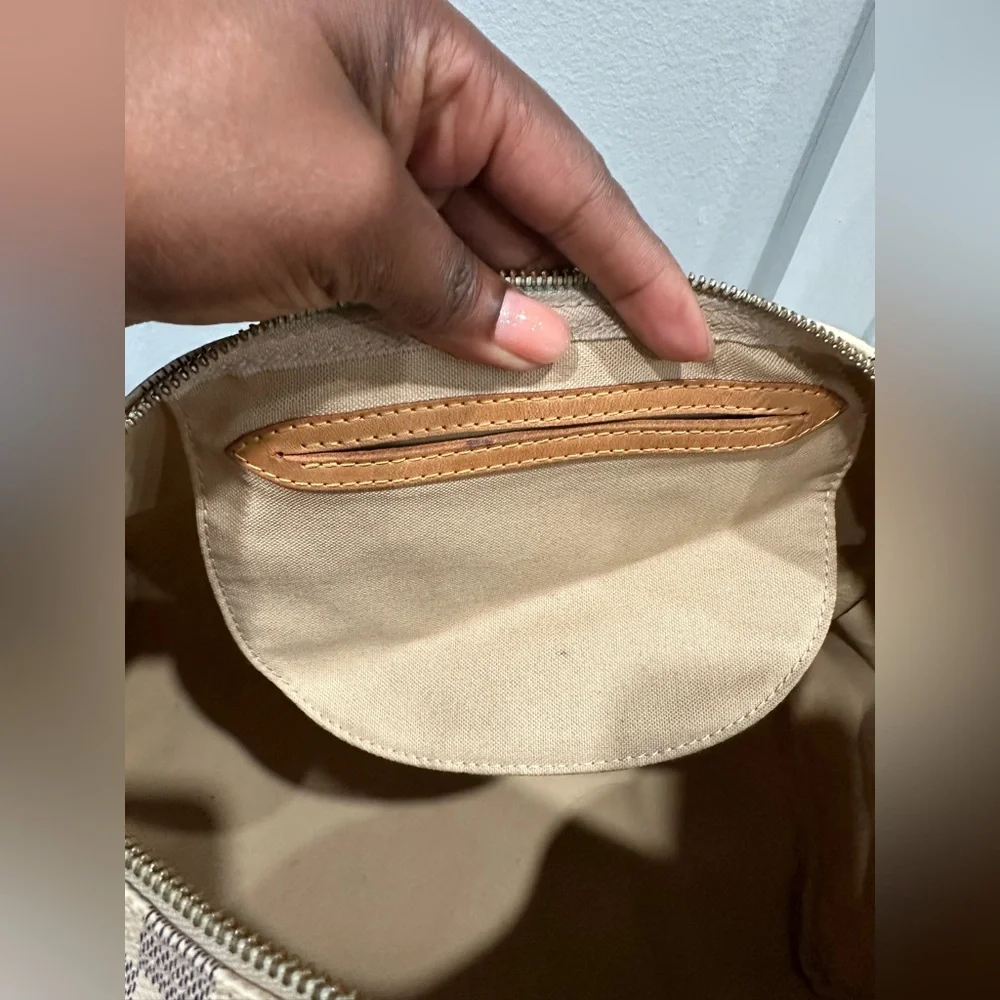 Louis Vuitton Damier Azur Speedy 35 - Picture 15 of 17